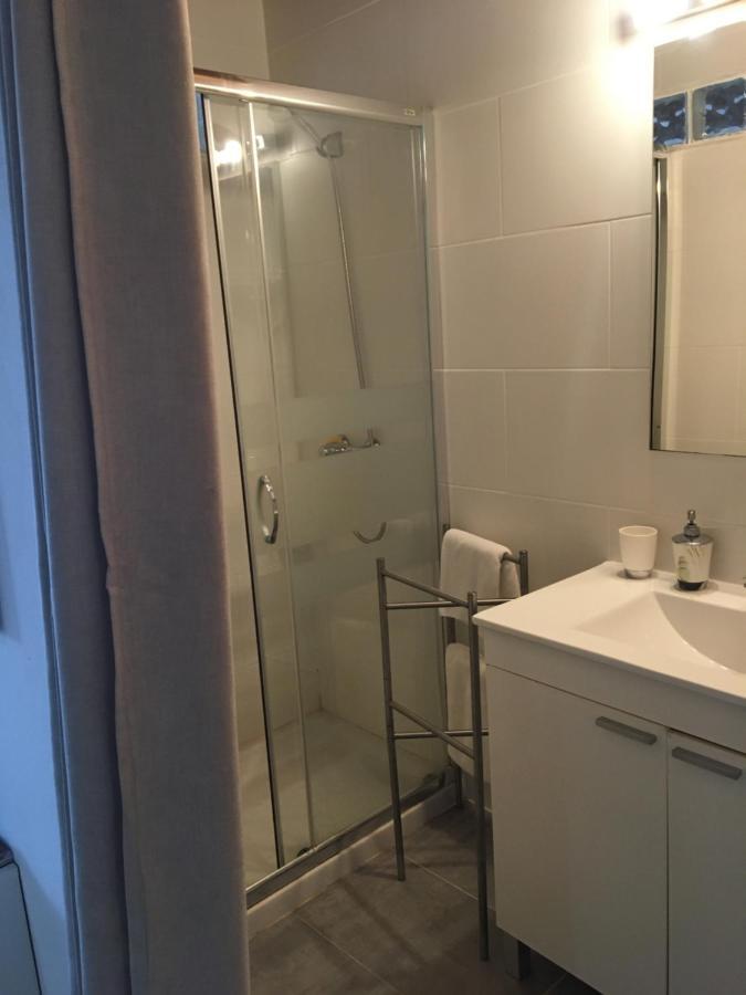 Habitación Doble con baño - 2 camas